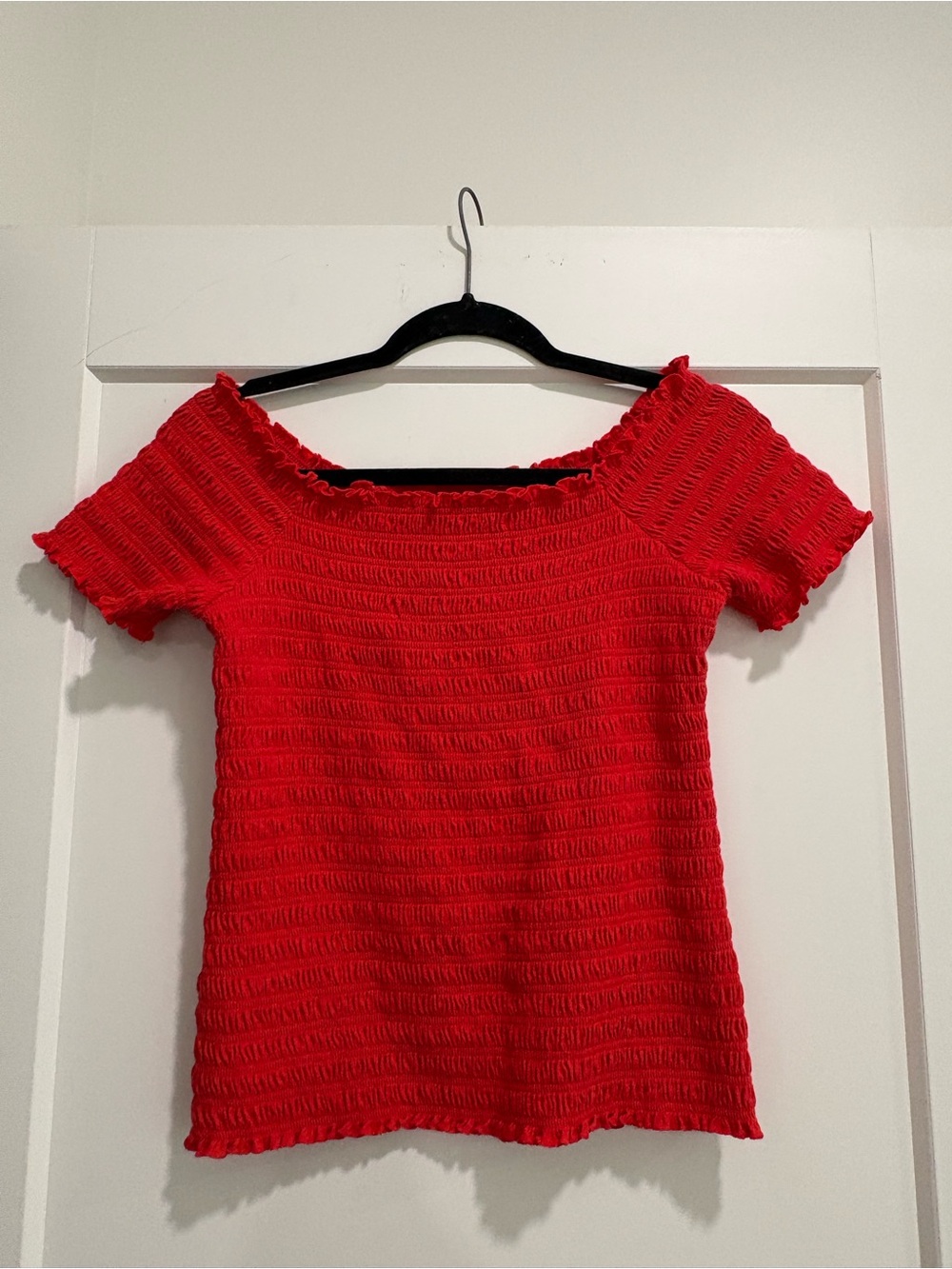 Gap Red Smocked Off-the-Shoulder Top | Medium | Like New